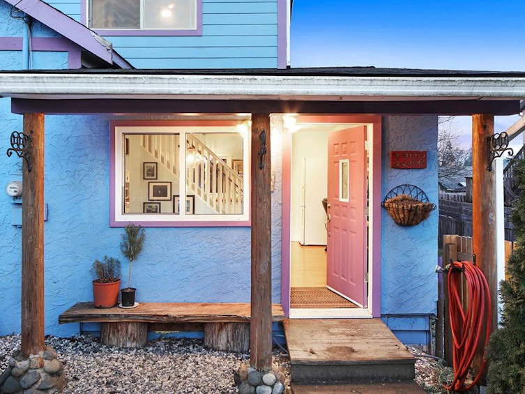 3288 Second Street, Cumberland, BC, V0R 1S0 - 3