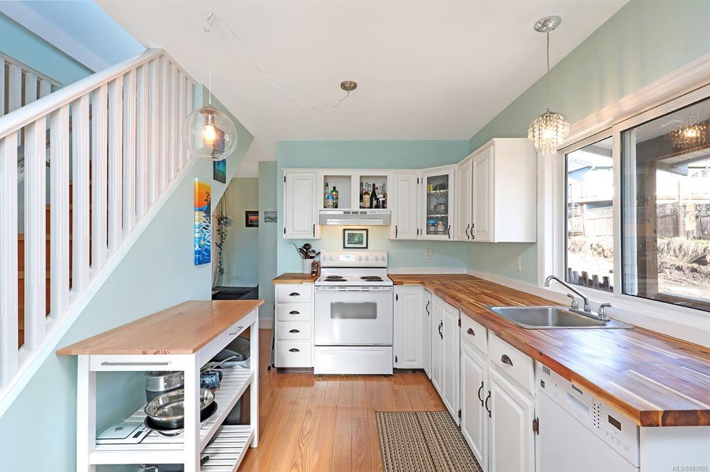 3288 Second Street, Cumberland, BC, V0R 1S0 - 5
