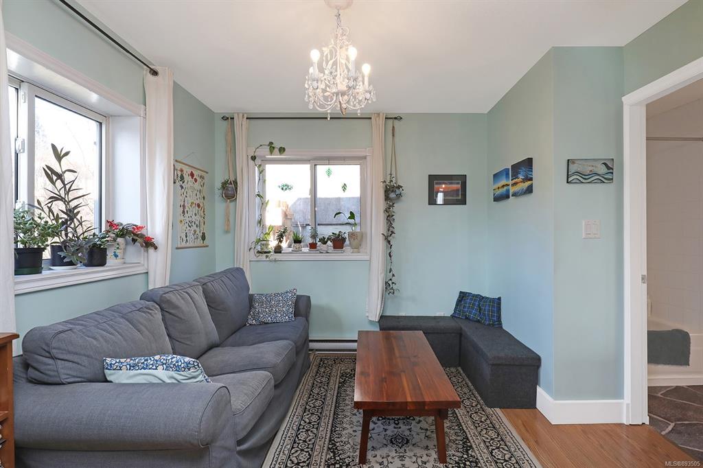 3288 Second Street, Cumberland, BC, V0R 1S0 - 8