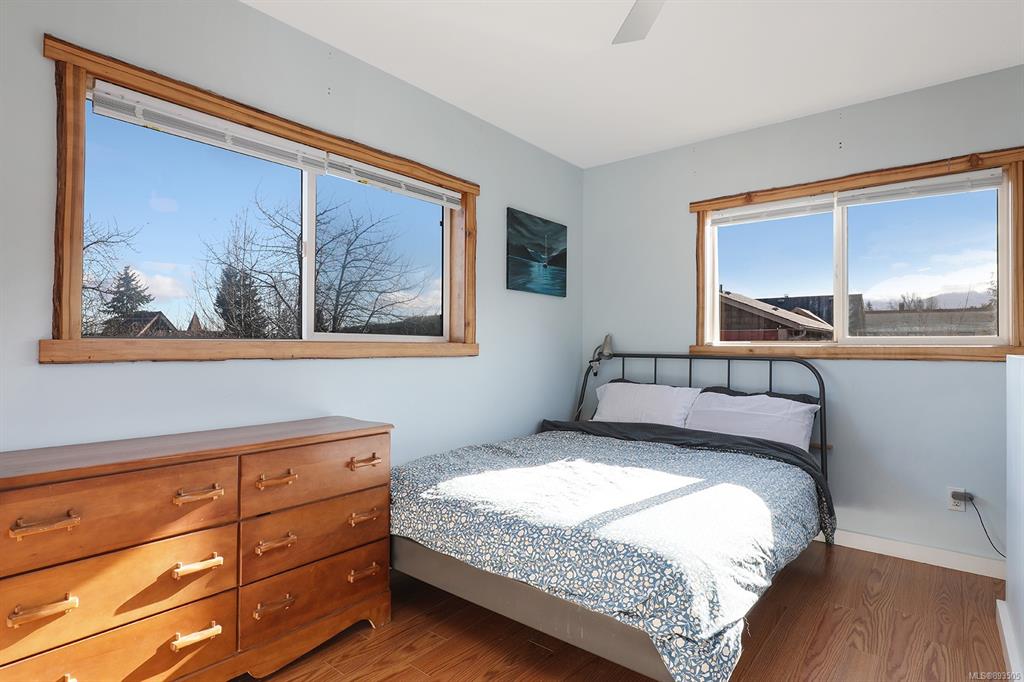 3288 Second Street, Cumberland, BC, V0R 1S0 - 14