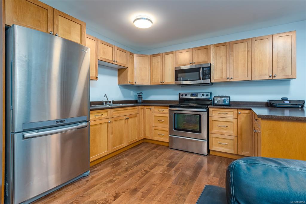 285 Nim Nim Place, Courtenay, BC, V9N 5T2 - 25