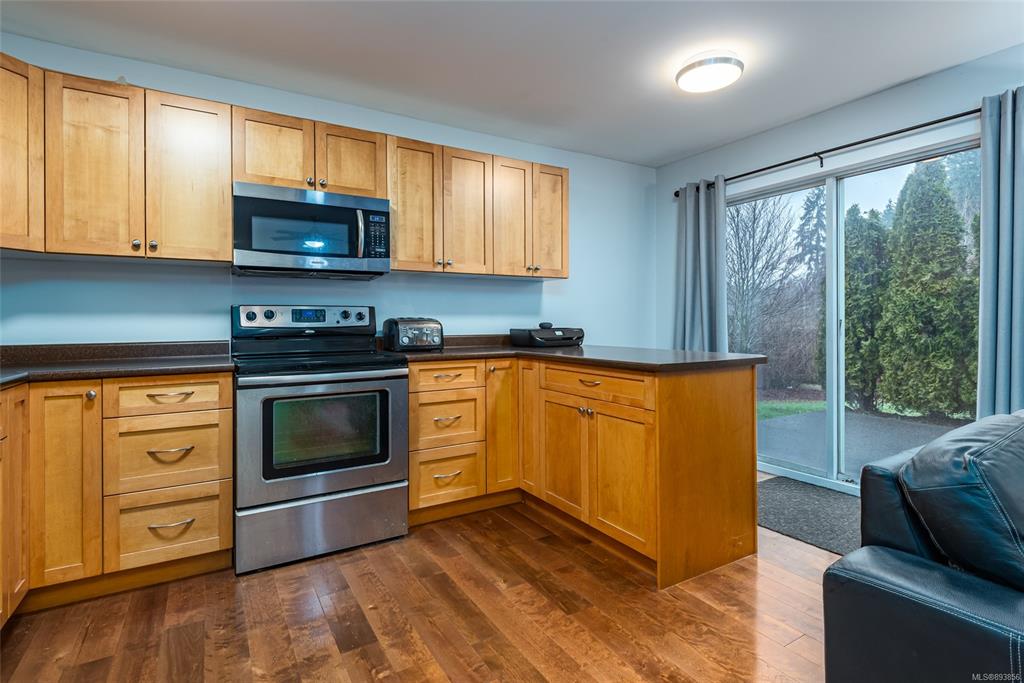 285 Nim Nim Place, Courtenay, BC, V9N 5T2 - 26