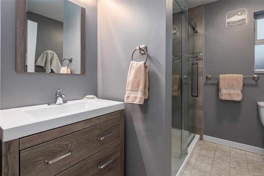 285 Nim Nim Place, Courtenay, BC, V9N 5T2 - 31