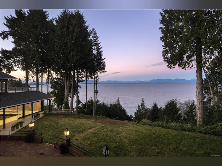 6936 Dickinson Road, Nanaimo, BC, V0R 2H0