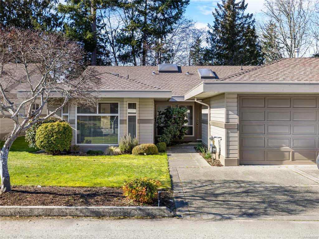 916 Lakes Boulevard, French Creek, BC, V9P 2P8