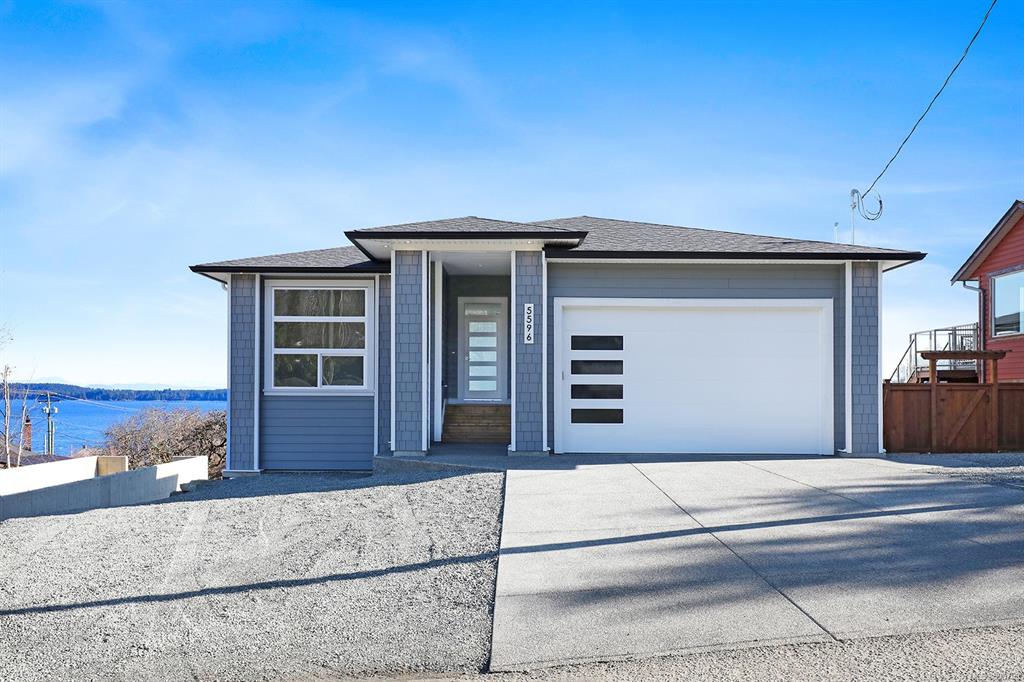 5596 4th Street, Fanny Bay, BC, V0R 3B0