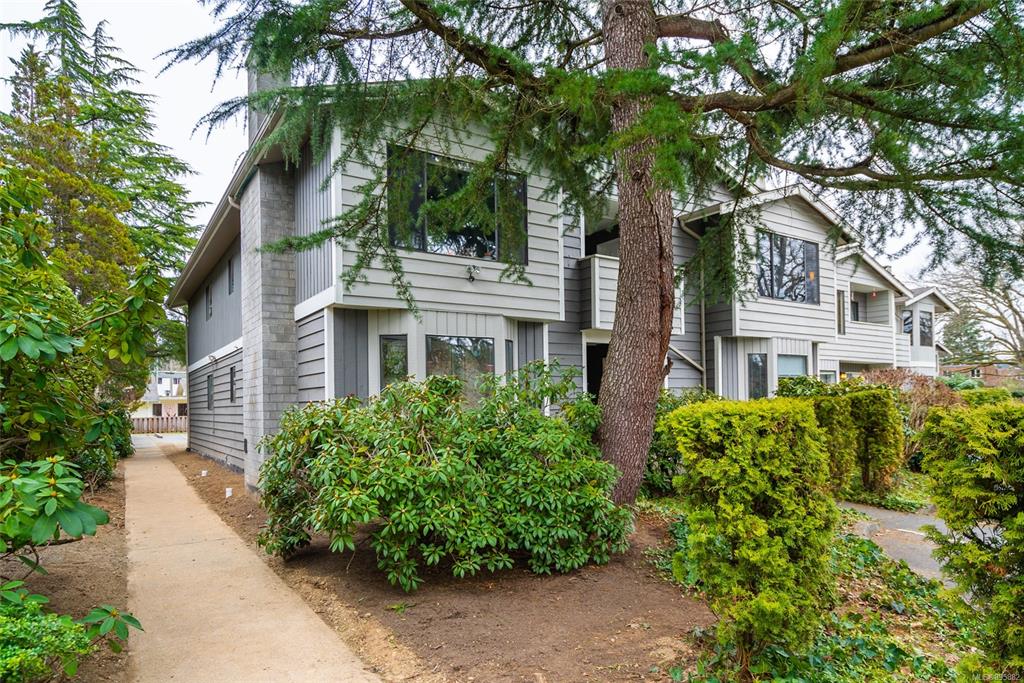 17-211 Buttertubs Place, Nanaimo, BC, V9R 3X8