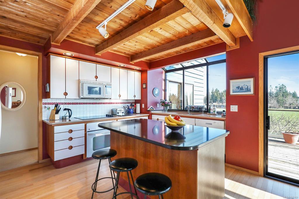 4735 Condensory Road, Courtenay, BC, V9J 1R6 - 8