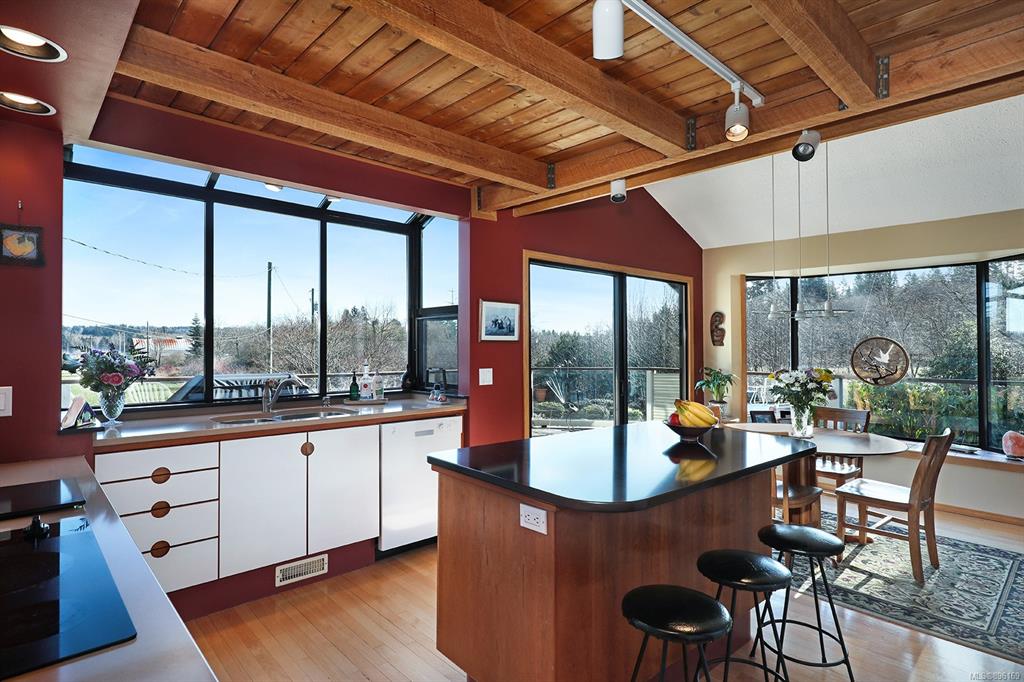 4735 Condensory Road, Courtenay, BC, V9J 1R6 - 9