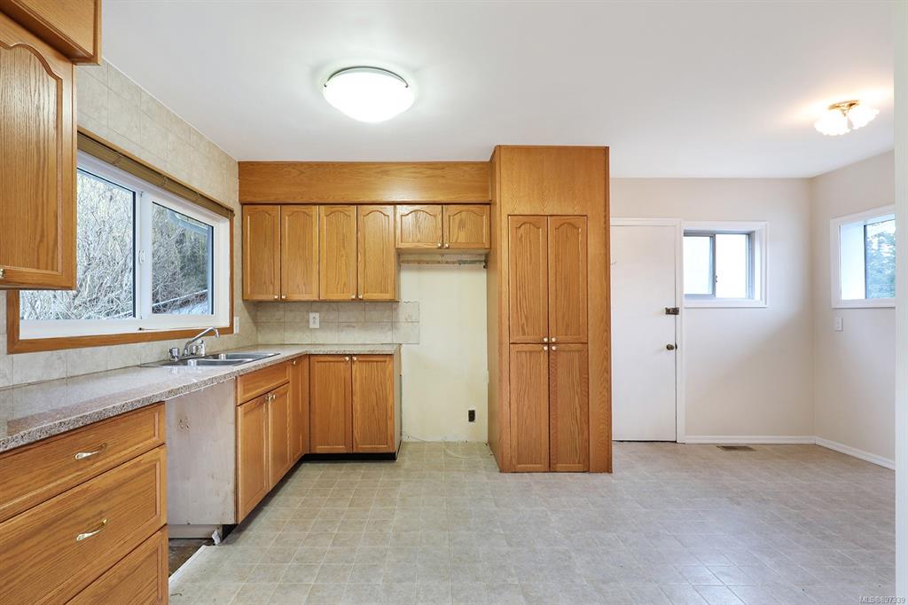 1241 2nd Street, Courtenay, BC, V9N 1C9 - 9
