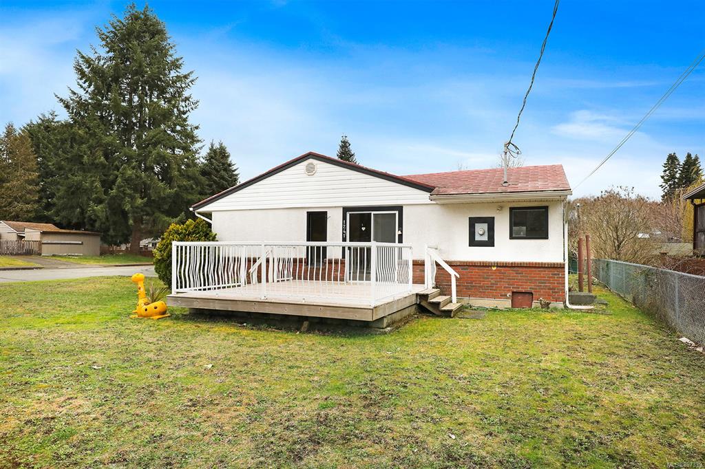 1241 2nd Street, Courtenay, BC, V9N 1C9 - 22