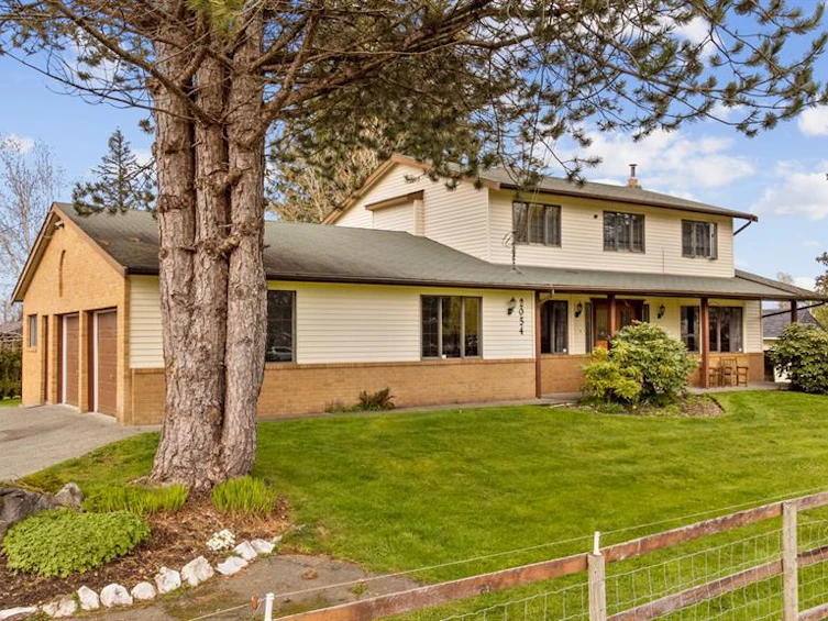 2054 Evergreen Road, Campbell River, BC, V9W 7L1 - 2