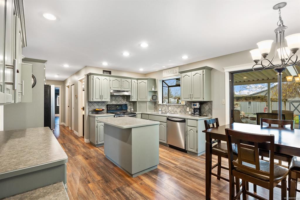 2054 Evergreen Road, Campbell River, BC, V9W 7L1 - 6