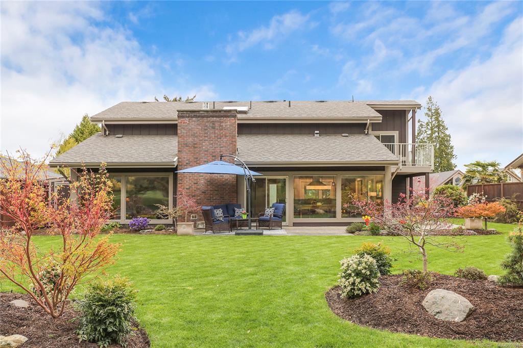 1034 Eaglecrest Drive, Qualicum Beach, BC, V9K 1E9