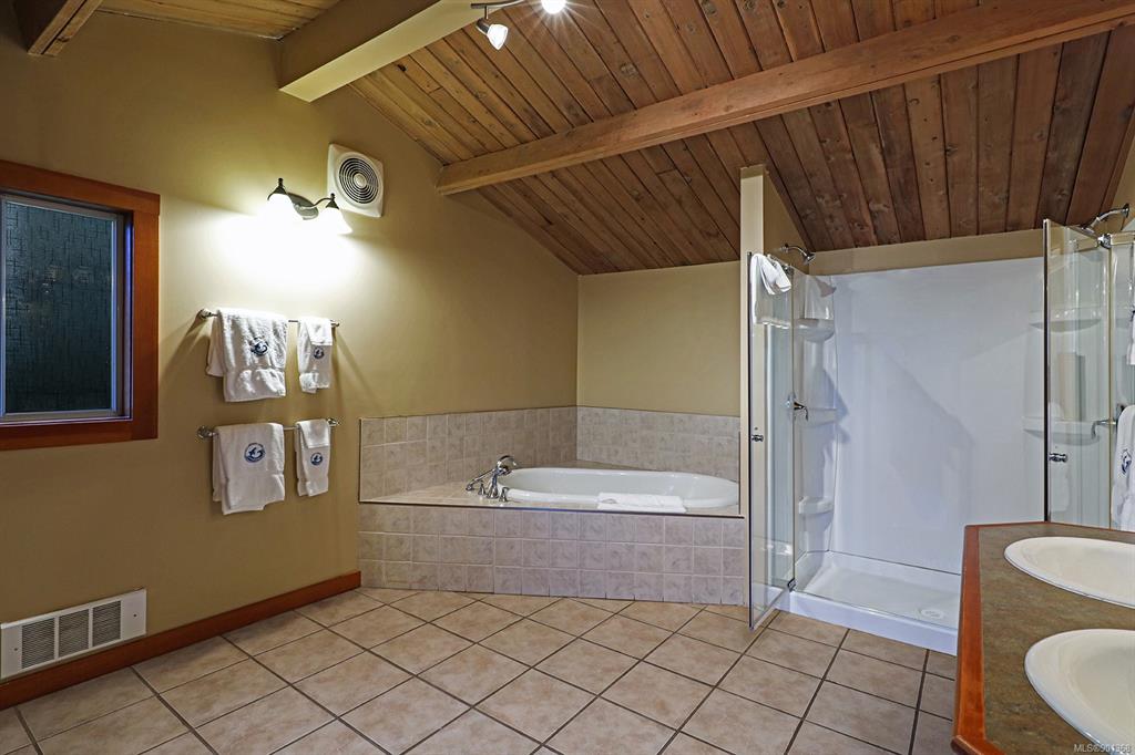 900 April Point Road, Quadra Island, BC, V0P 1N0 - 50