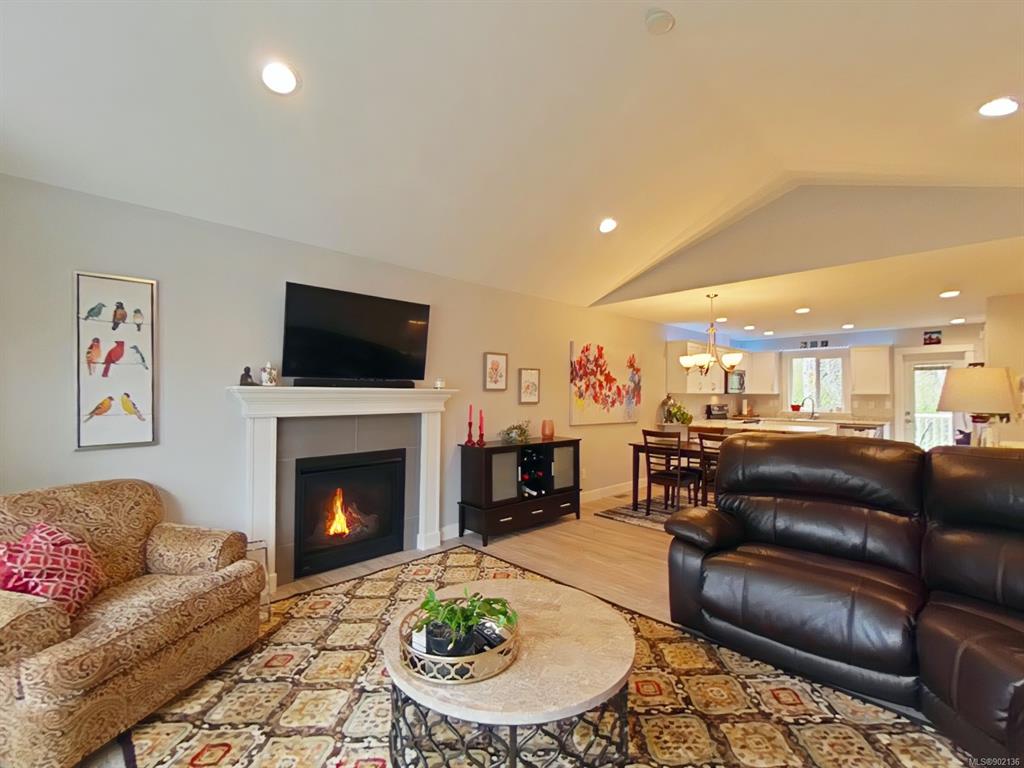 3955 Leeming Road, Campbell River, BC, V9W 1H2