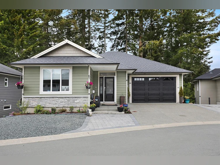 2463 Dakota Place, Comox, BC, V9M 0B9
