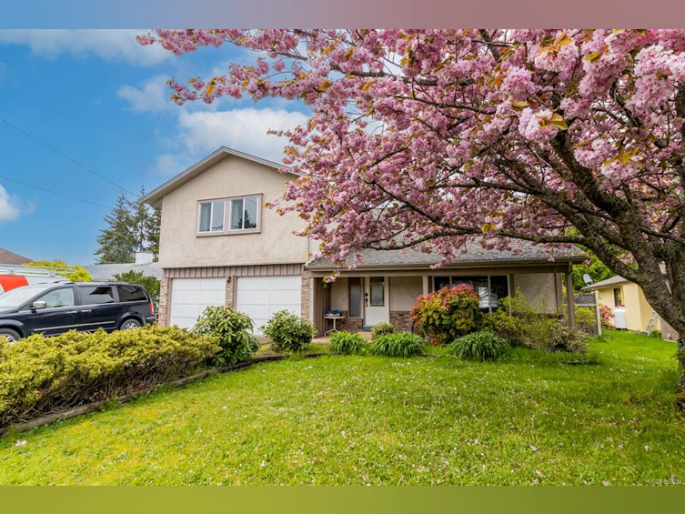 713 Camas Way, Parksville, BC, V9P 1E4