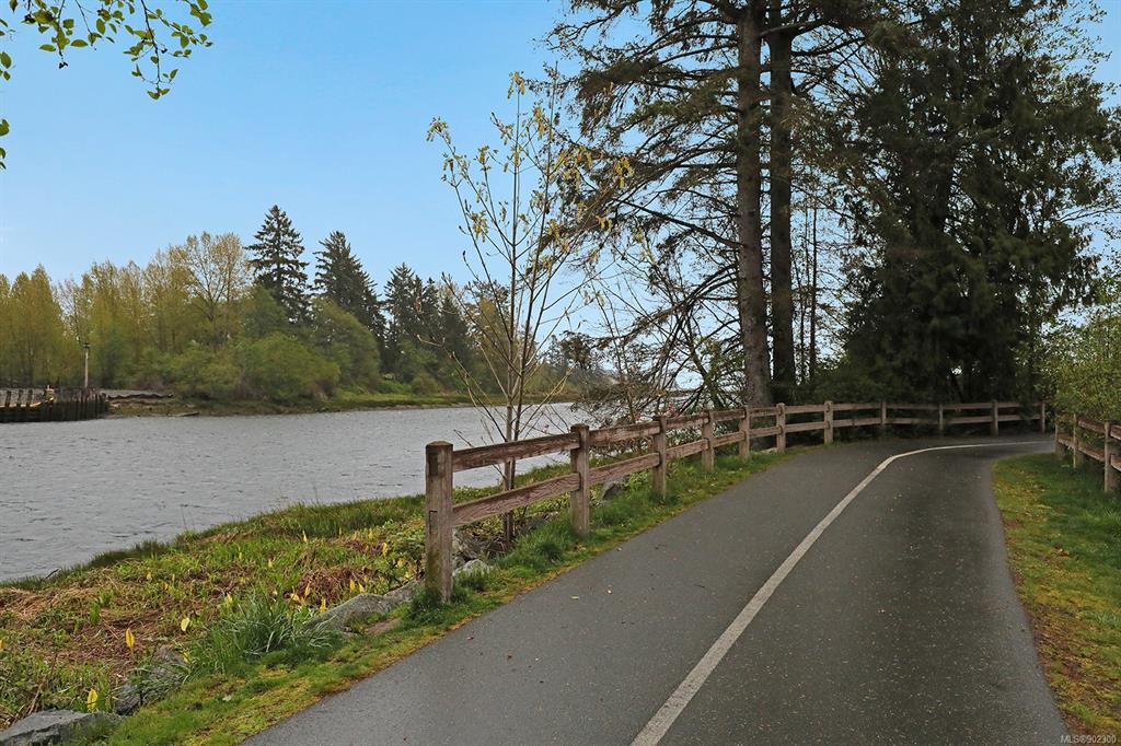 203-1944 Riverside Lane, Courtenay, BC, V9N 0E5 - 2