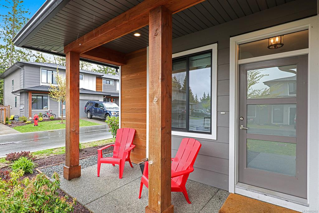 12-2607 Kendal Avenue, Cumberland, BC, V0R 1S0 - 4