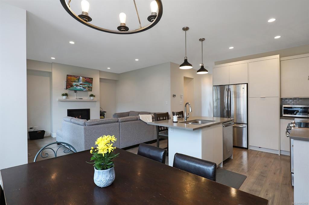 12-2607 Kendal Avenue, Cumberland, BC, V0R 1S0 - 8