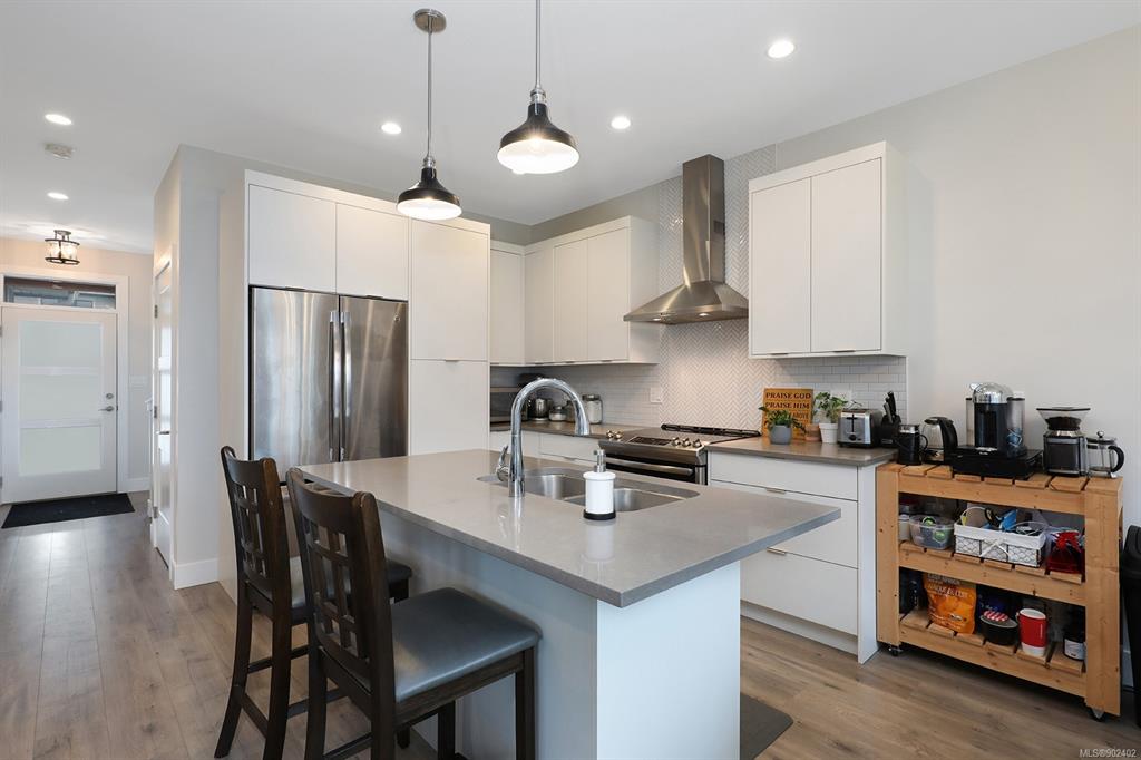 12-2607 Kendal Avenue, Cumberland, BC, V0R 1S0 - 9