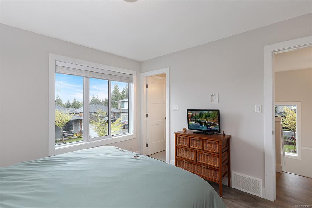 12-2607 Kendal Avenue, Cumberland, BC, V0R 1S0 - 17