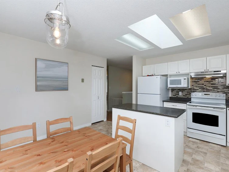 2741 Fairmile Road, Campbell River, BC, V9W 7L6 - 5