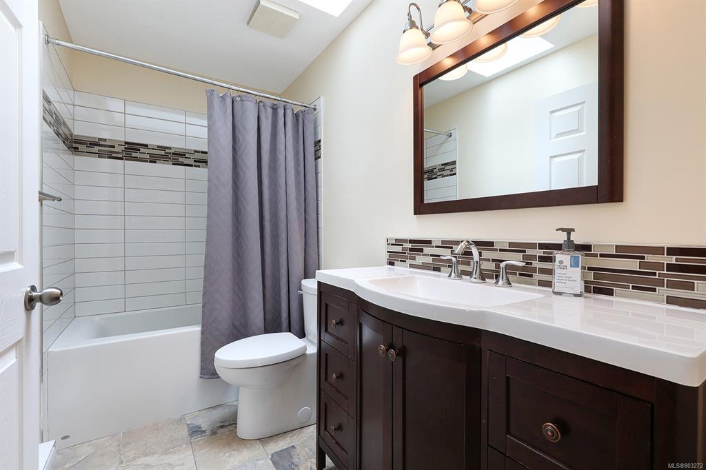 2741 Fairmile Road, Campbell River, BC, V9W 7L6 - 16