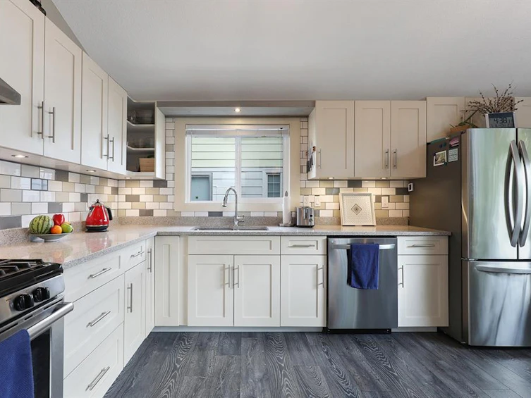 162 Willemar Avenue, Courtenay, BC, V9N 3L4 - 17