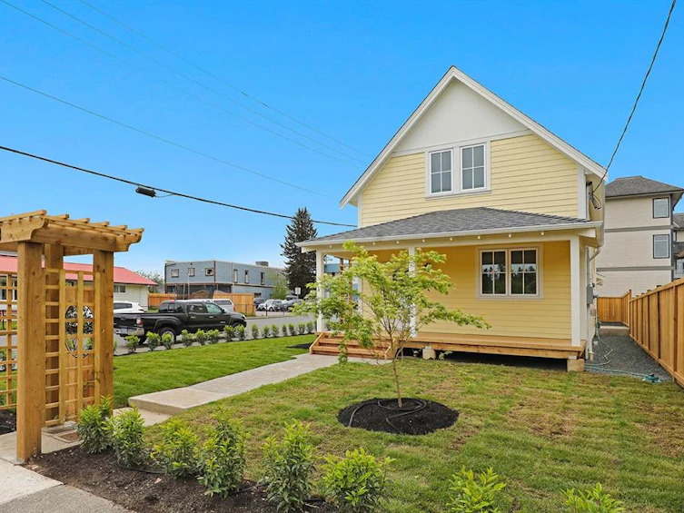 508 3rd Street, Courtenay, BC, V9N 1E8 - 2