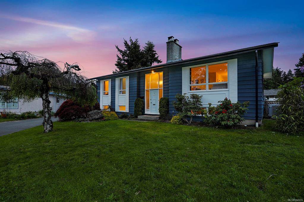2045 Hemlock Place, Courtenay, BC, V9N 3B9 - 2