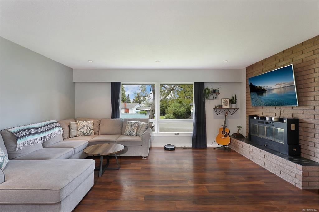 2045 Hemlock Place, Courtenay, BC, V9N 3B9 - 6