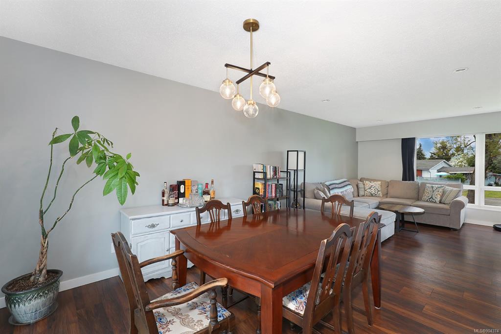 2045 Hemlock Place, Courtenay, BC, V9N 3B9 - 8