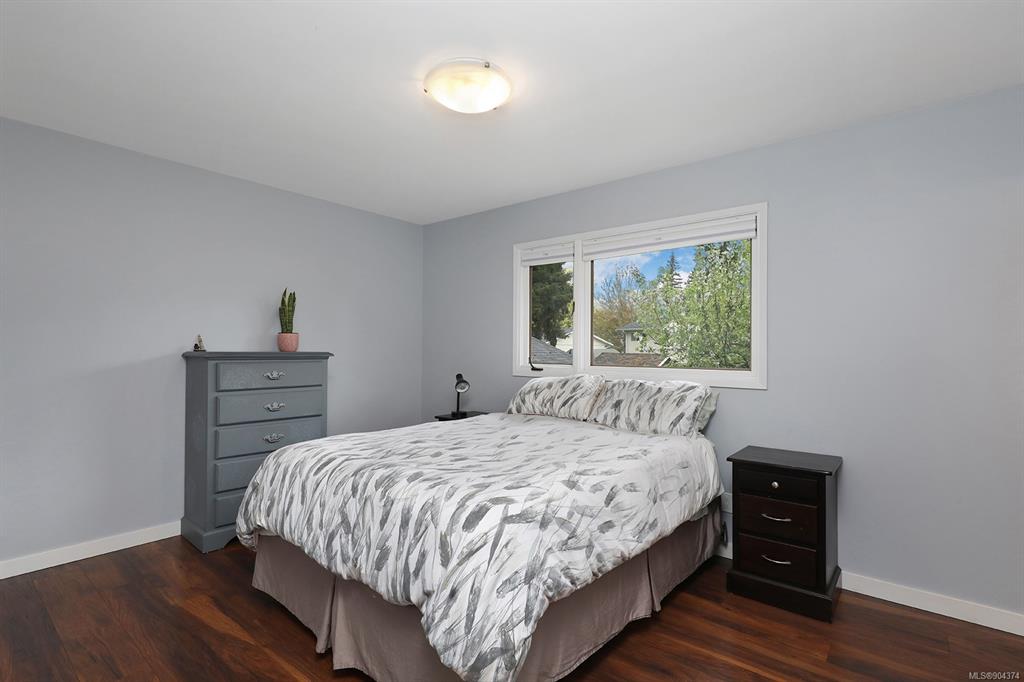 2045 Hemlock Place, Courtenay, BC, V9N 3B9 - 11