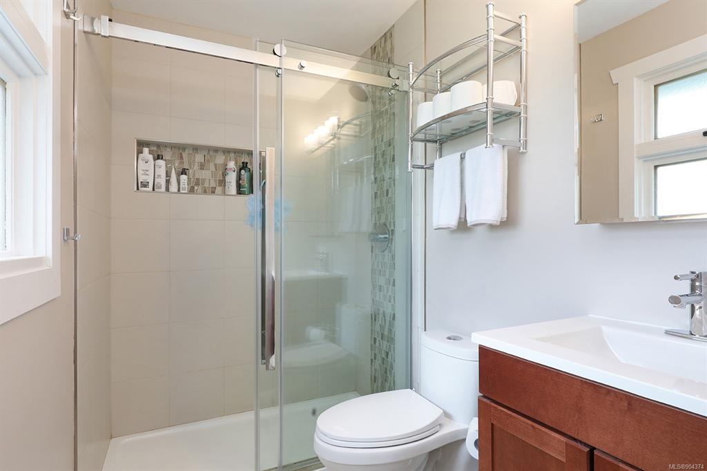 2045 Hemlock Place, Courtenay, BC, V9N 3B9 - 13