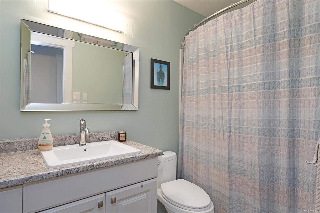2045 Hemlock Place, Courtenay, BC, V9N 3B9 - 16