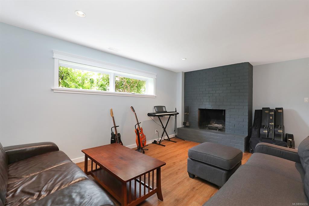 2045 Hemlock Place, Courtenay, BC, V9N 3B9 - 19