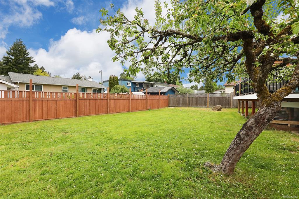 2045 Hemlock Place, Courtenay, BC, V9N 3B9 - 26