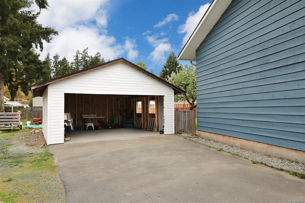2045 Hemlock Place, Courtenay, BC, V9N 3B9 - 30
