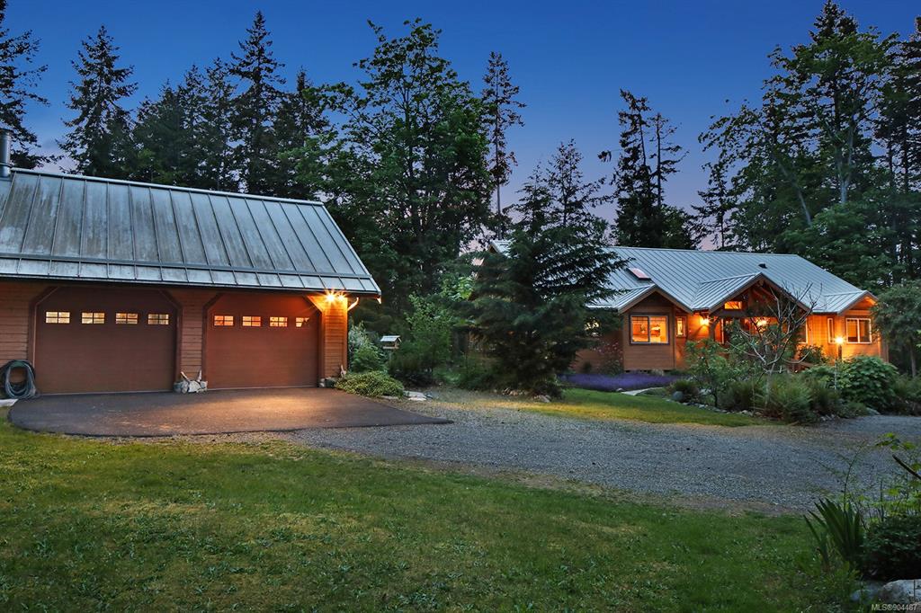 2169 Quenville Road, Comox, BC, V9J 1X7