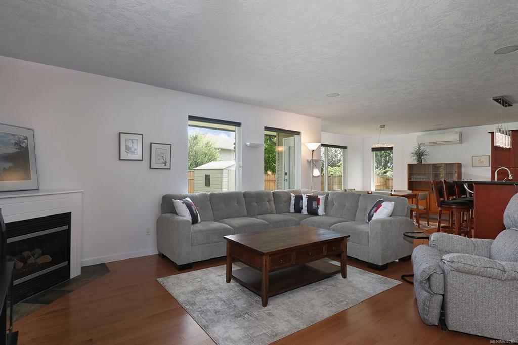 2181 Stirling Crescent, Courtenay, BC, V9N 9W6 - 5