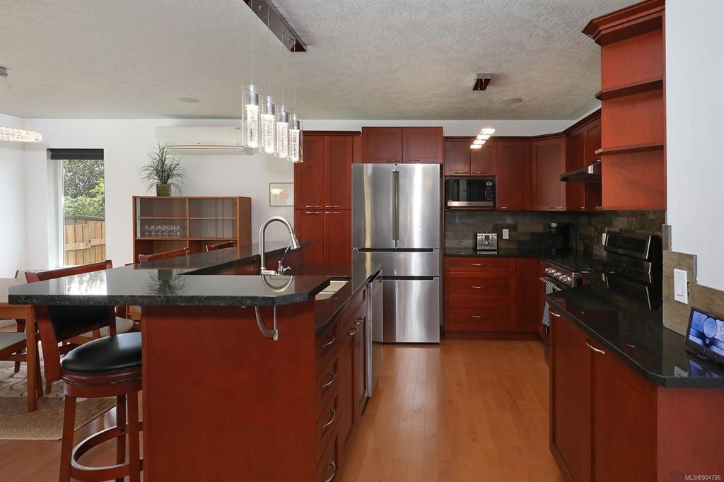 2181 Stirling Crescent, Courtenay, BC, V9N 9W6 - 8