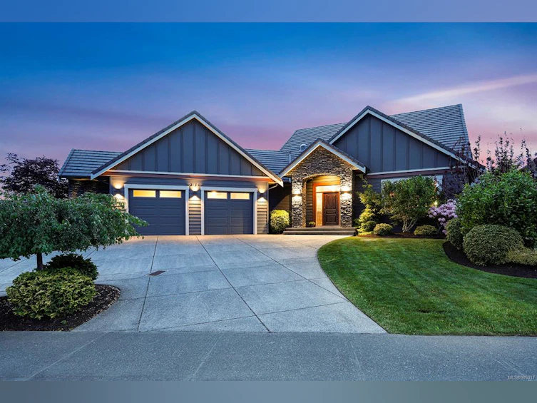 3172 Royal Vista Way, Courtenay, BC, V9N 9X3