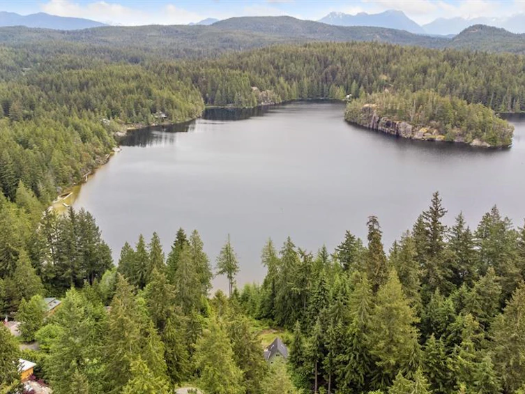 818 Austin Drive, Cortes Island, BC, V0P 1K0 - 2