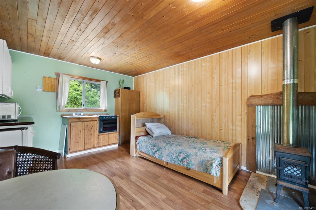 818 Austin Drive, Cortes Island, BC, V0P 1K0 - 29