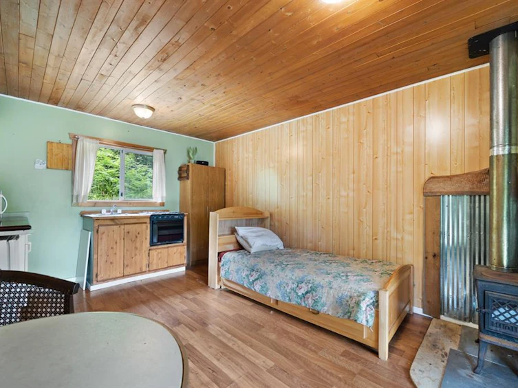 818 Austin Drive, Cortes Island, BC, V0P 1K0 - 29