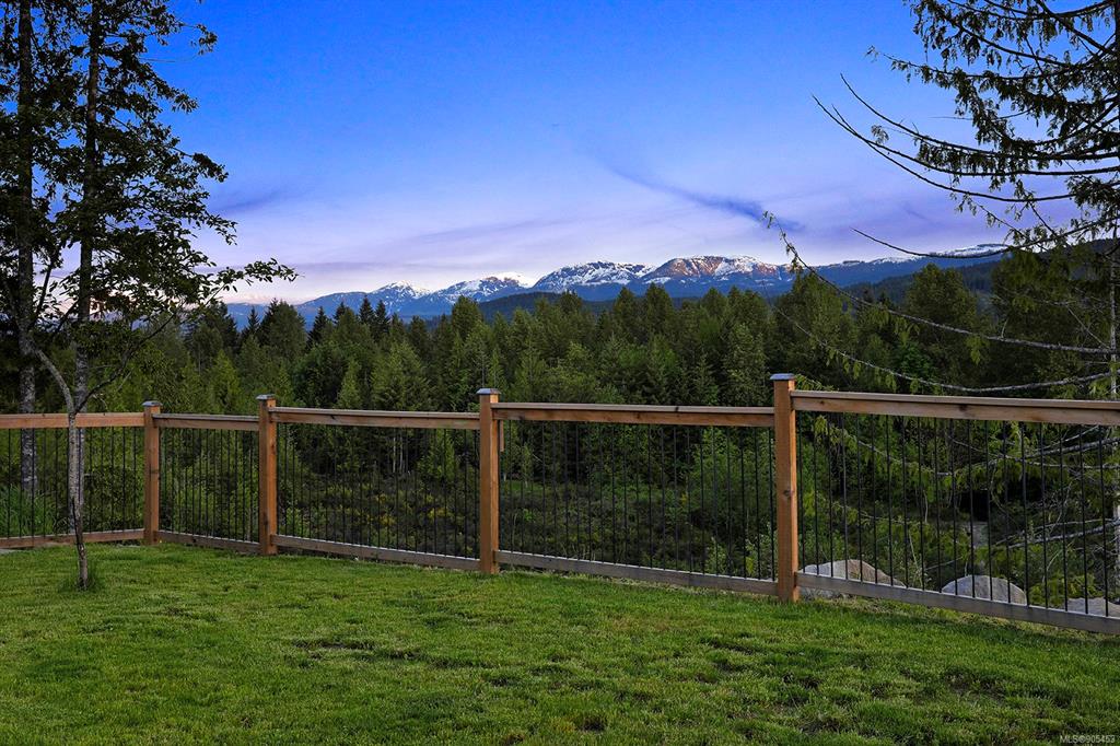 2511 Kentmere Avenue, Cumberland, BC, V0R 1S0 - 3