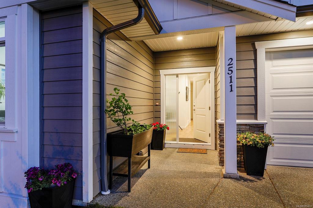 2511 Kentmere Avenue, Cumberland, BC, V0R 1S0 - 6