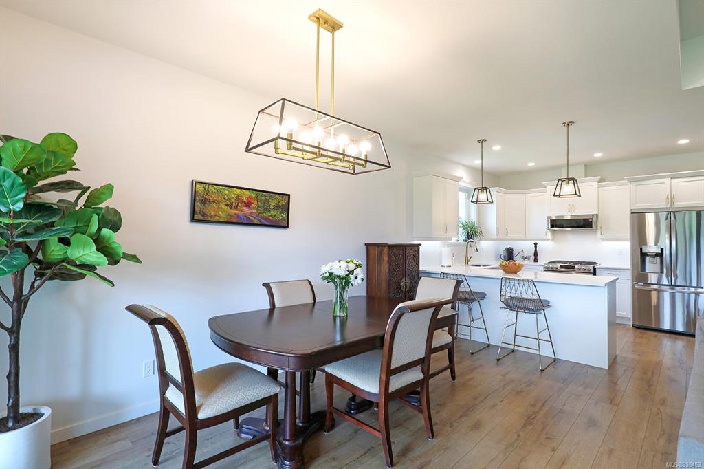 2511 Kentmere Avenue, Cumberland, BC, V0R 1S0 - 11